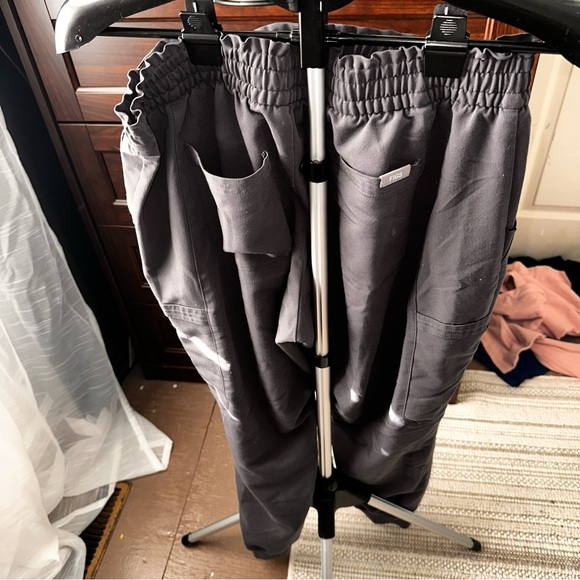 Womens uman charcoal scrub pants - Picture 2 of 4